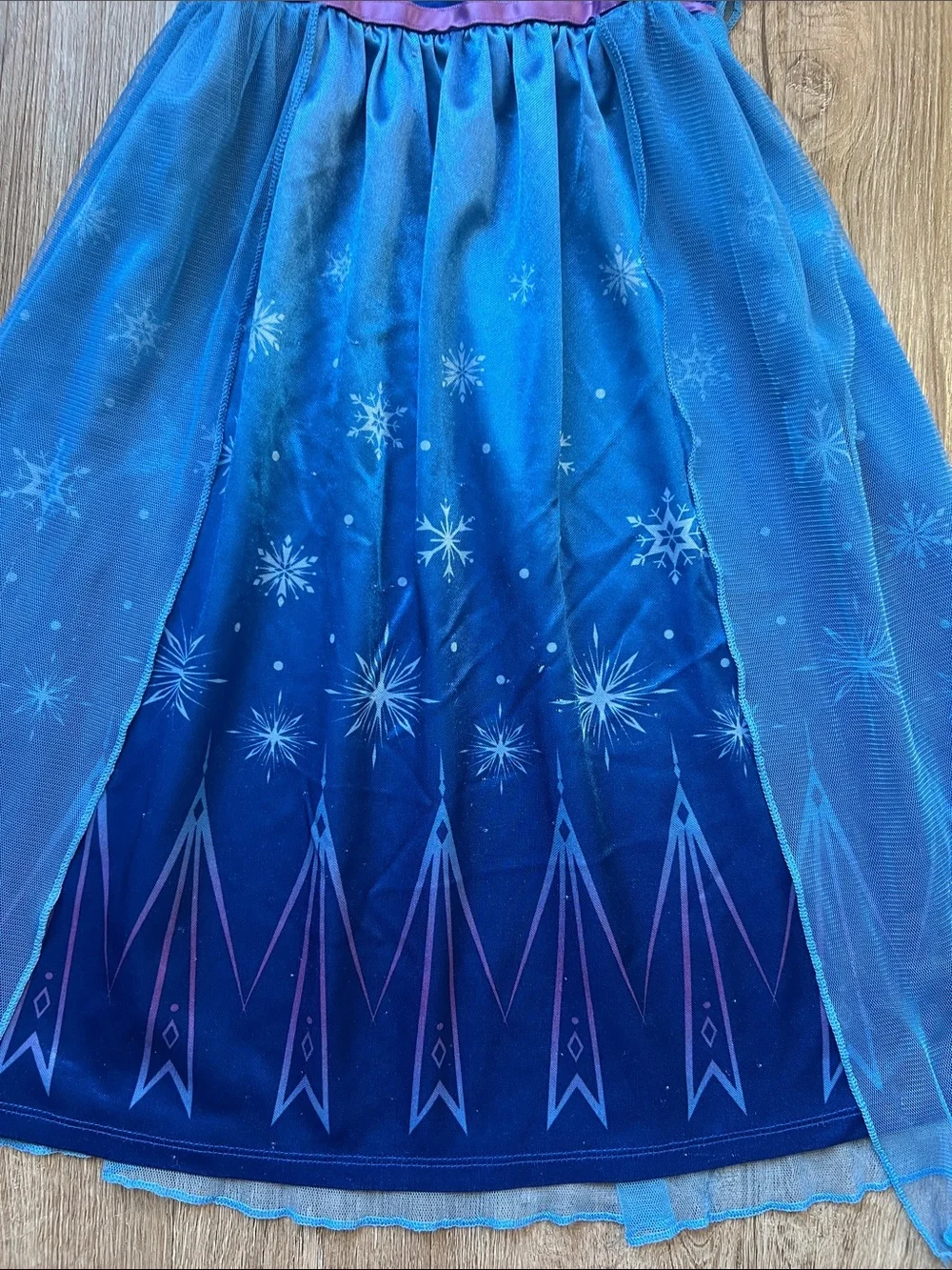 Disney Frozen Elsa Royal Blue Nightgown with Purple Trim and Snowflakes Size 4T